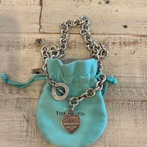 Return to Tiffany Heart Tag Toggle Necklace